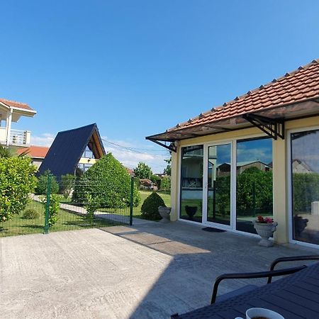 Cozzy Apartment Near The Aiport Podgorica Extérieur photo