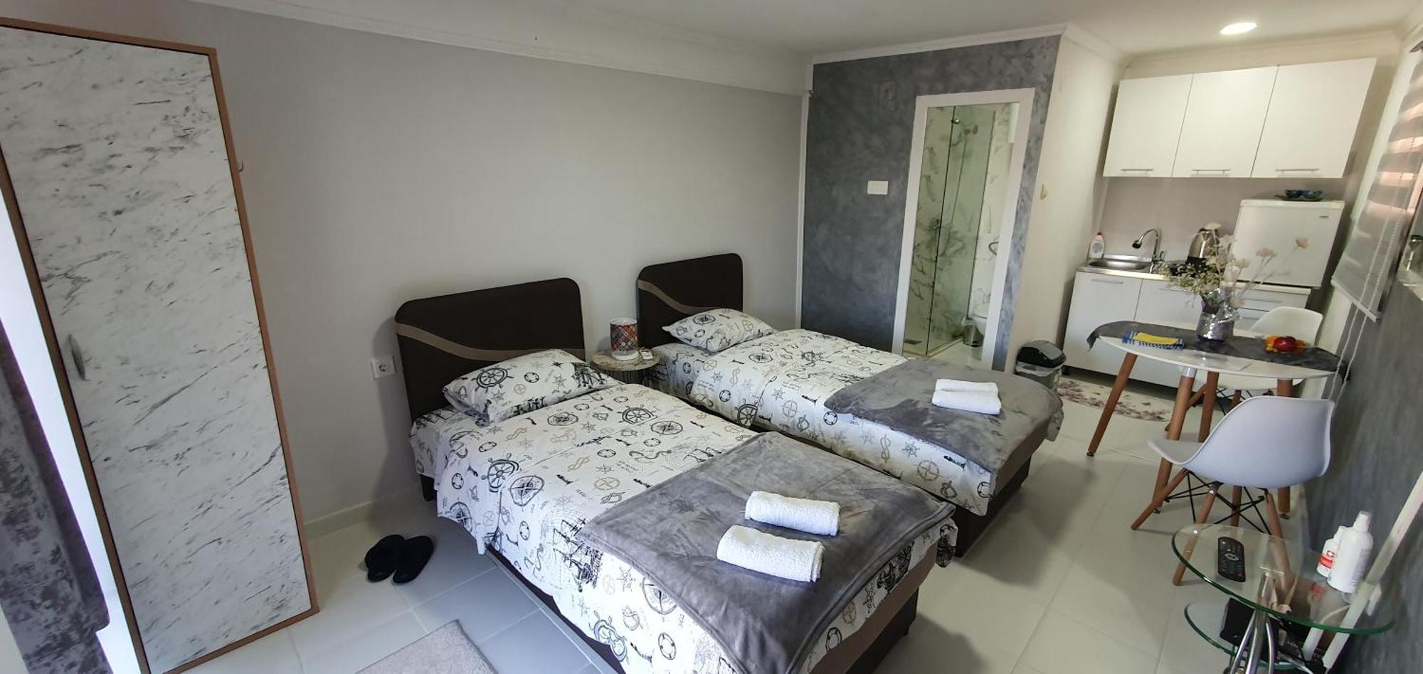 Cozzy Apartment Near The Aiport Podgorica Extérieur photo