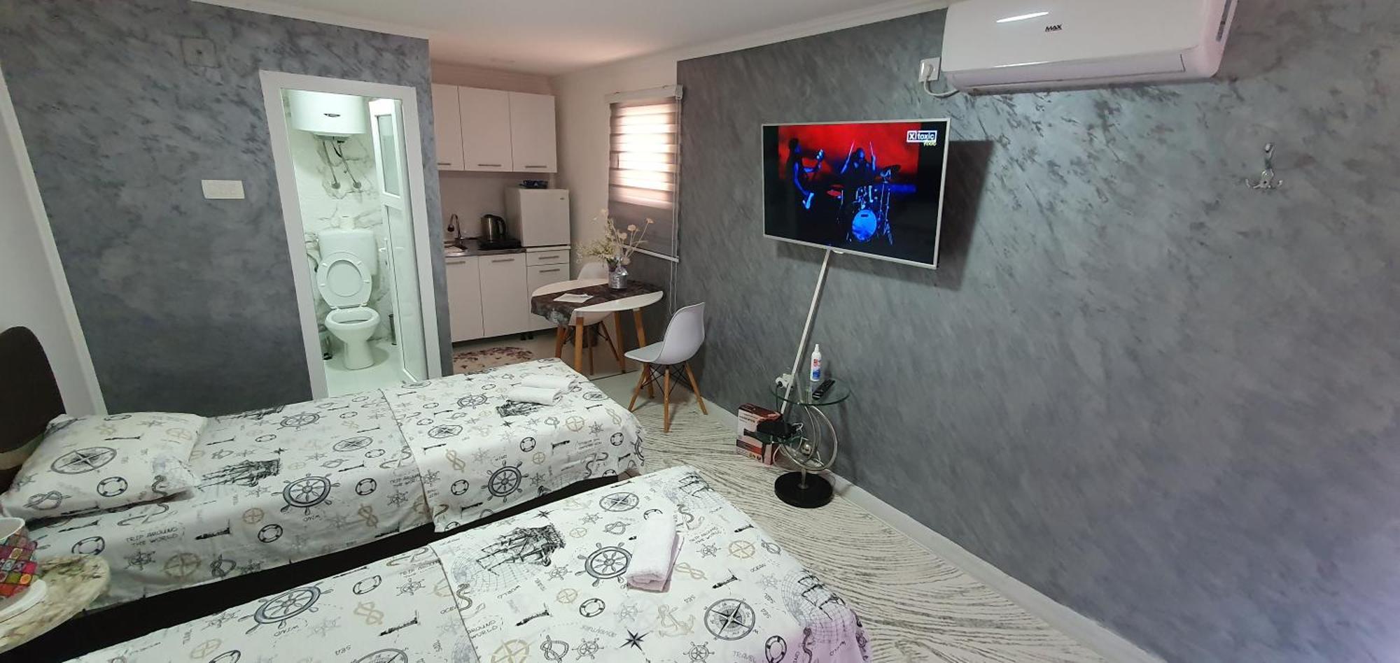 Cozzy Apartment Near The Aiport Podgorica Extérieur photo